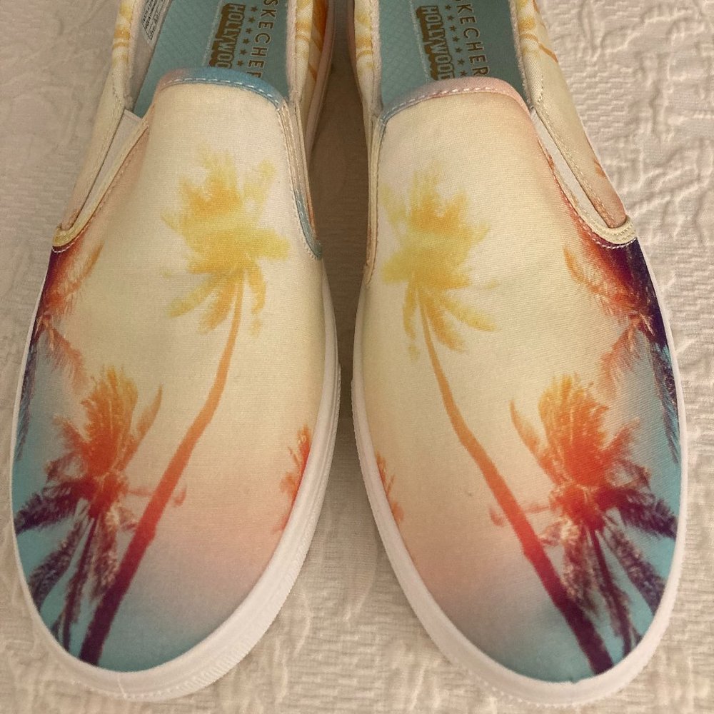 Women's New Skechers size 9 1/2